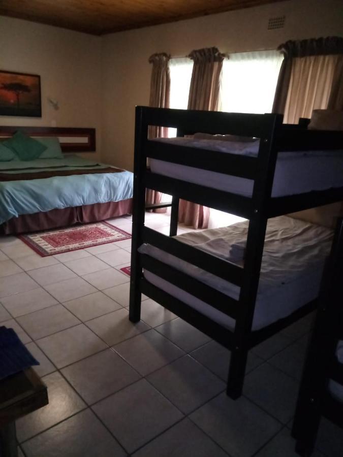 Rustenburg Guesthouse Екстериор снимка