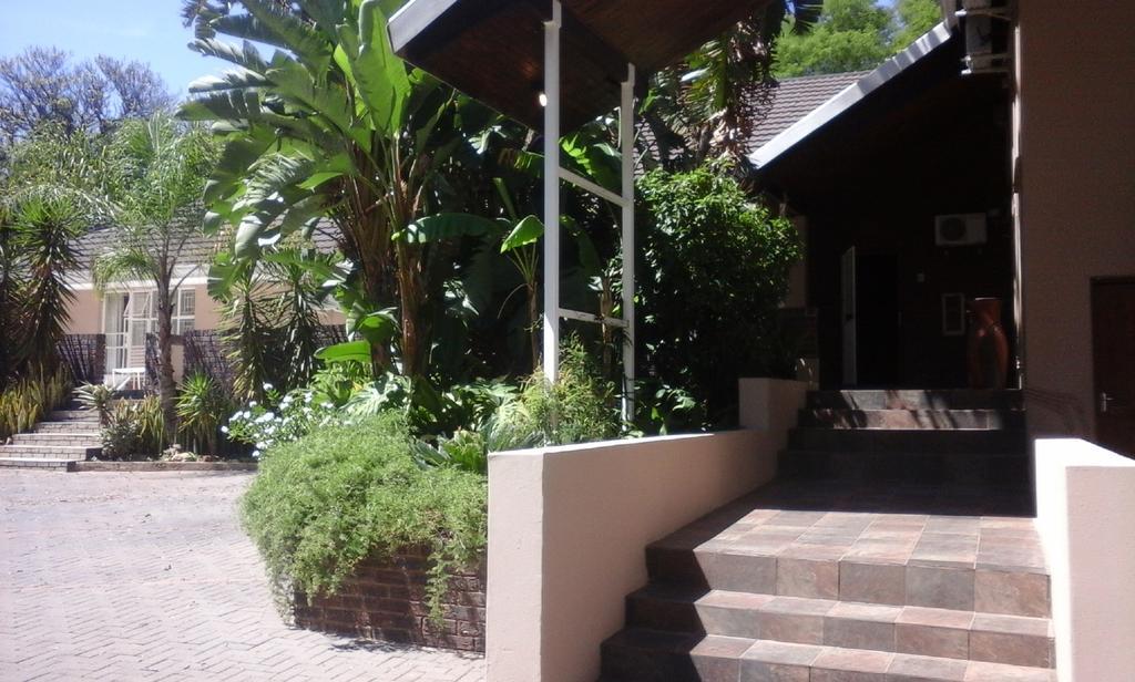 Rustenburg Guesthouse Екстериор снимка