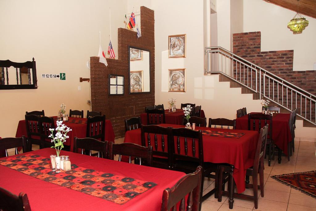 Rustenburg Guesthouse Екстериор снимка